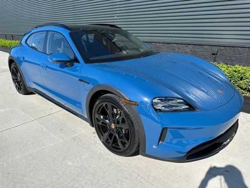 Used 2025 Porsche Taycan 4S image 11