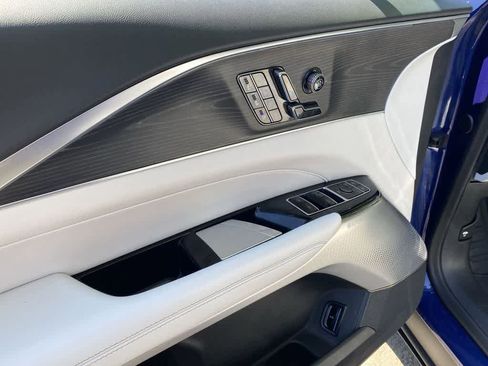 Certified 2025 Cadillac Lyriq Sport AWD/4WD image 15