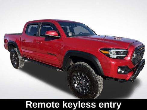 Used 2021 Toyota Tacoma TRD Off-Road w/ Technology Package image 8