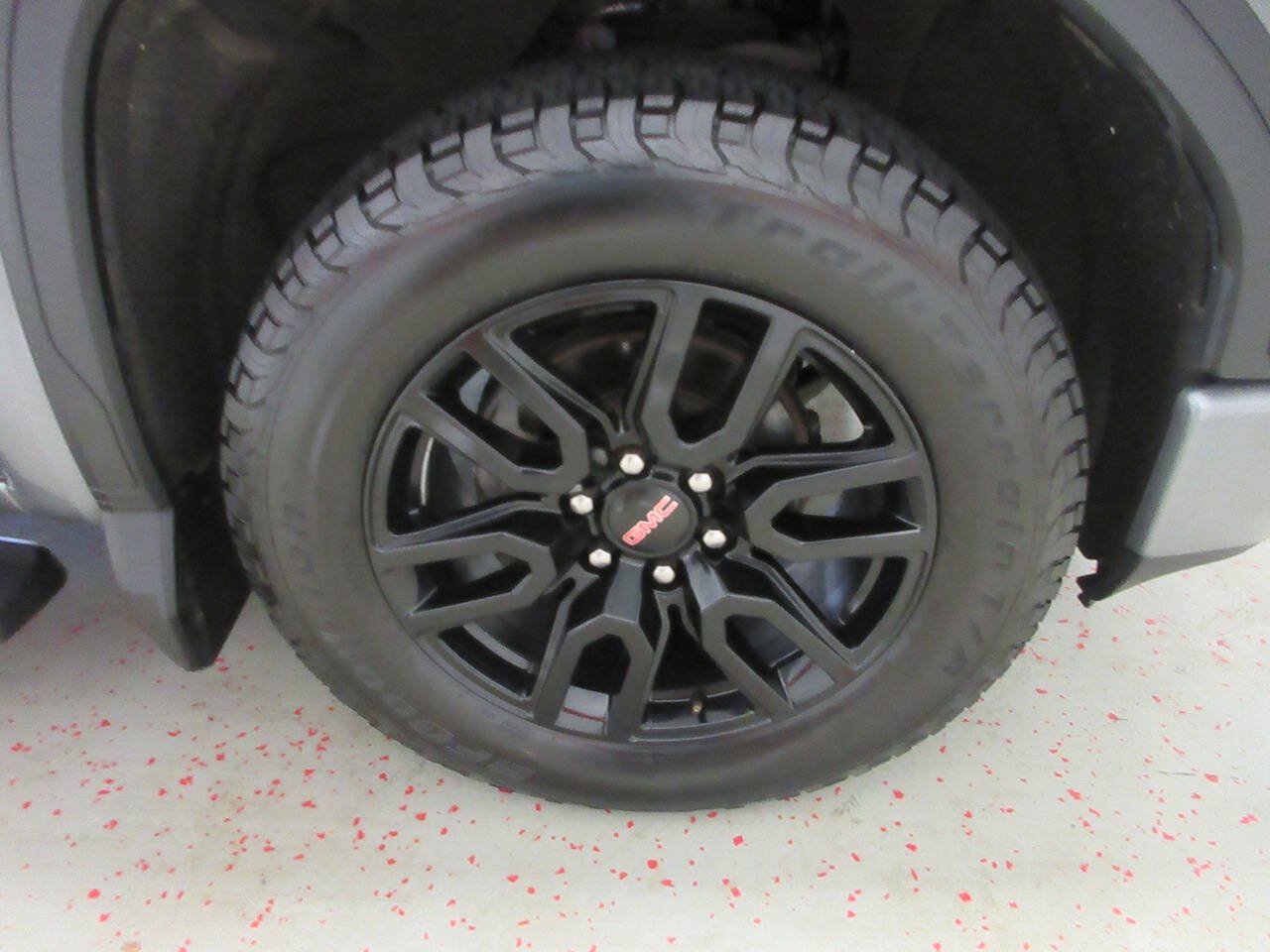 Used 2020 GMC Sierra 1500 Elevation w/ Elevation Value Package AWD/4WD image 27