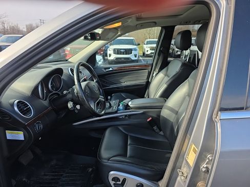 Used 2011 Mercedes-Benz GL 320 BlueTEC 4MATIC image 12