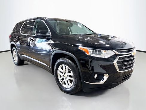 Used 2021 Chevrolet Traverse LT AWD/4WD image 5