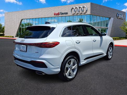 Used 2025 Audi Q5 Premium Plus w/ Premium Plus AWD/4WD image 6