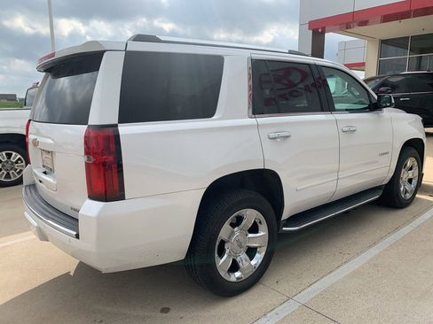 Used 2019 Chevrolet Tahoe Premier AWD/4WD image 3