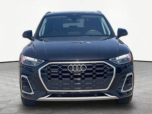 Used 2023 Audi Q5 2.0T Premium Plus w/ Premium Plus Package AWD/4WD image 3