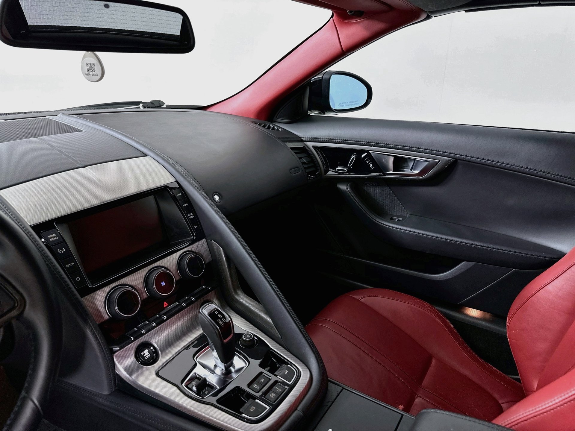 Used 2014 Jaguar F-TYPE Convertible RWD image 23
