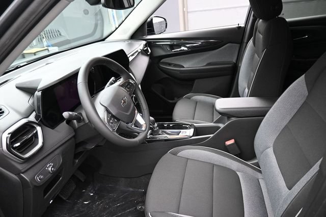 New 2026 Chevrolet TrailBlazer LT w/ Convenience Package FWD image 8