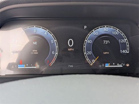 New 2025 Jeep Grand Cherokee Altitude image 17