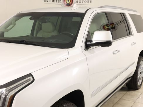 Used 2016 Cadillac Escalade ESV Premium AWD/4WD image 54