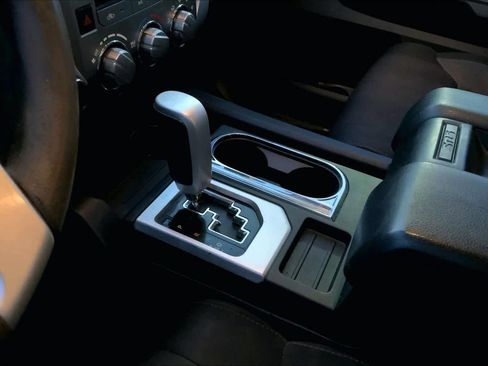 Used 2015 Toyota Tundra SR5 image 15