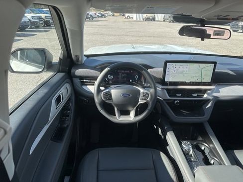 New 2026 Ford Explorer Active w/ Active Comfort Package image 27