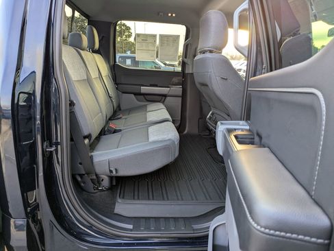 Certified 2022 Ford F150 XLT w/ Equipment Group 302A High image 38