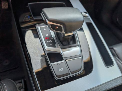 Used 2025 Audi Q5 2.0T Premium AWD/4WD image 15