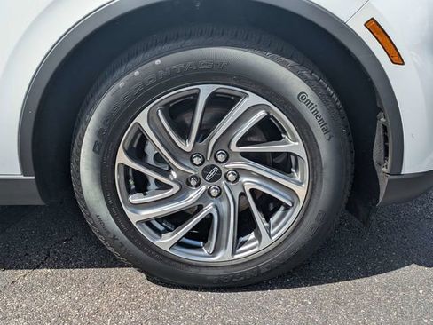 Used 2023 Lincoln Aviator Standard image 11