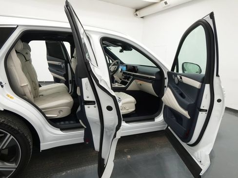 New 2026 Genesis GV80 3.5T Prestige AWD/4WD image 39