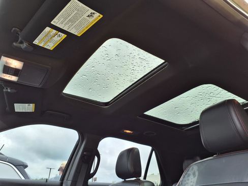 Used 2018 Ford Explorer Sport AWD/4WD image 11