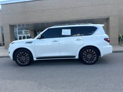 Used 2021 Nissan Armada Platinum w/ Captain's Chairs Package AWD/4WD image 1