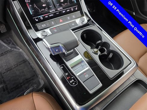 Used 2022 Audi Q8 Premium Plus w/ Premium Plus Package image 24