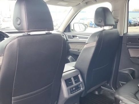 Used 2023 Volkswagen Atlas SEL Premium AWD/4WD image 12
