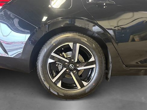 Used 2024 Nissan Sentra SV image 18