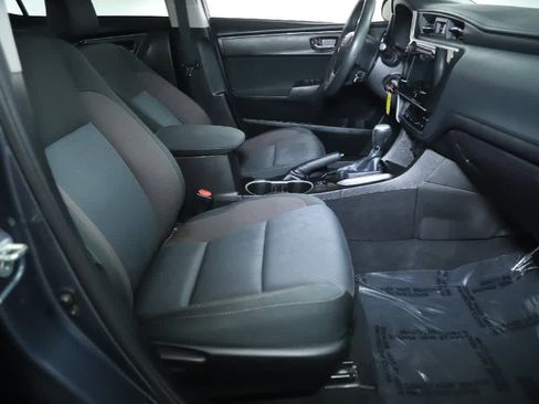 Used 2018 Toyota Corolla LE image 30
