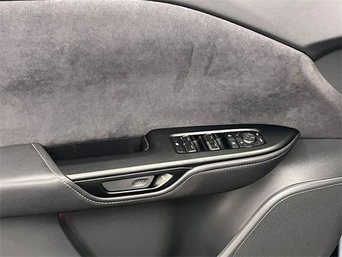 Used 2023 Lexus RZ 450e Premium image 10