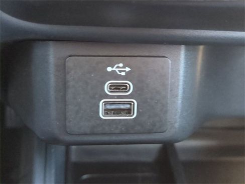 Certified 2025 Ford Maverick XL image 21