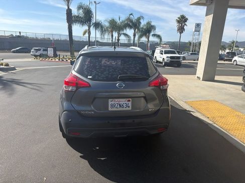 Used 2020 Nissan Kicks SV FWD image 5