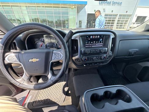 Used 2017 Chevrolet Silverado 1500 LT w/ All Star Edition AWD/4WD image 6