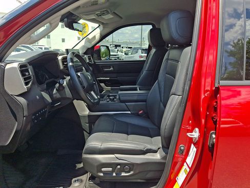 Used 2023 Toyota Tundra Limited w/ Power Package AWD/4WD image 27