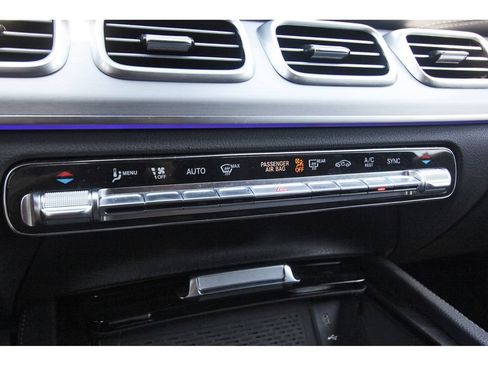 Used 2025 Mercedes-Benz GLS 450 4MATIC image 25