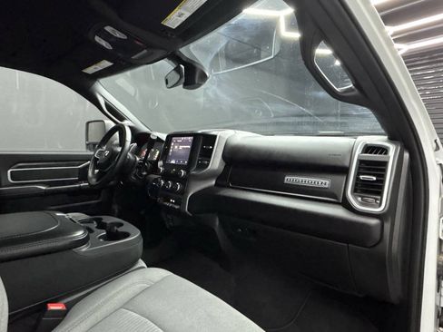 Used 2024 RAM 3500 Big Horn AWD/4WD image 36