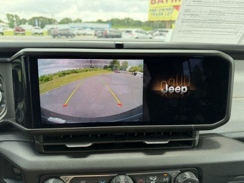 Used 2026 Jeep Wrangler Unlimited Sport AWD/4WD image 22