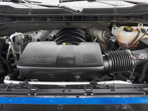 Used 2022 Chevrolet Silverado 1500 ZR2 w/ Technology Package image 39