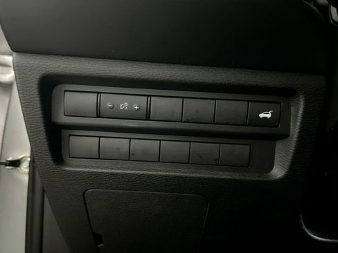 Used 2024 Mitsubishi Outlander SE FWD image 14
