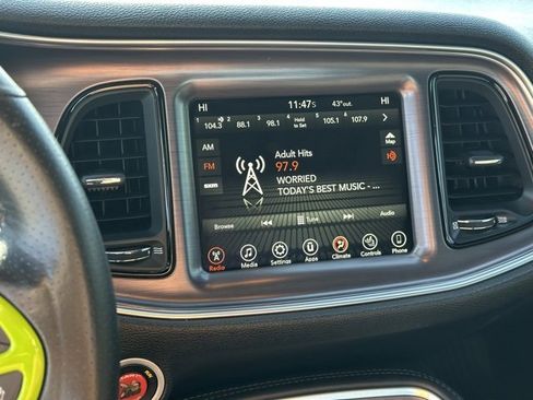 Used 2017 Dodge Challenger R/T Scat Pack image 9