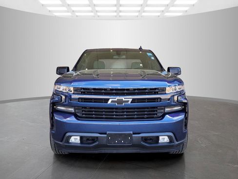 Used 2019 Chevrolet Silverado 1500 RST image 2