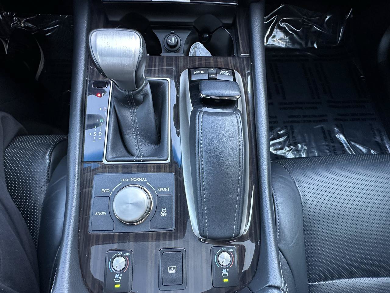 Used 2013 Lexus LS 460 AWD w/ Comfort Pkg image 29