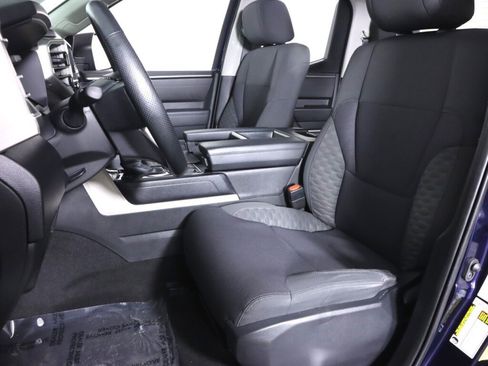 Used 2022 Toyota Tundra SR5 w/ TRD Off-Road Package image 30