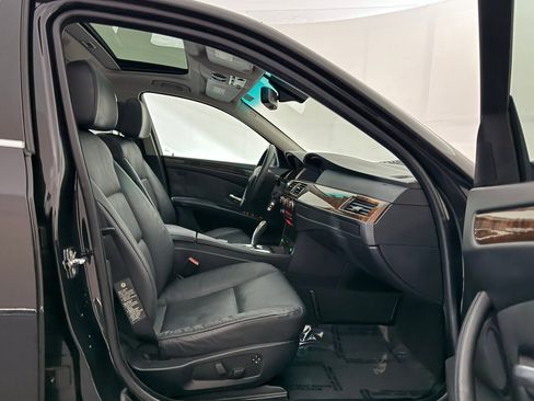 Used 2008 BMW 535xi Sedan image 25