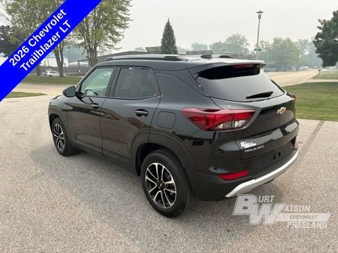 Used 2026 Chevrolet TrailBlazer LT FWD image 4