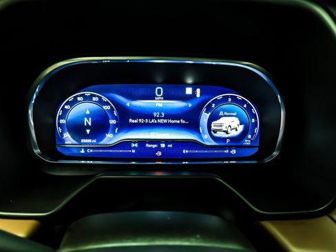 Used 2023 Chevrolet Tahoe High Country image 18