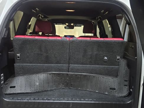 Used 2023 Lexus GX 460 Luxury w/ Sport Design Package image 8