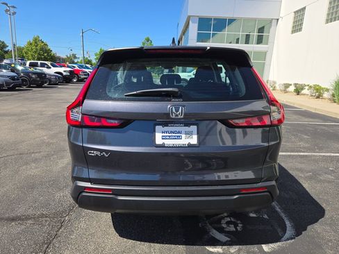 Used 2024 Honda CR-V LX image 7