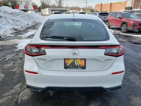 Used 2022 Honda Civic Sport image 4