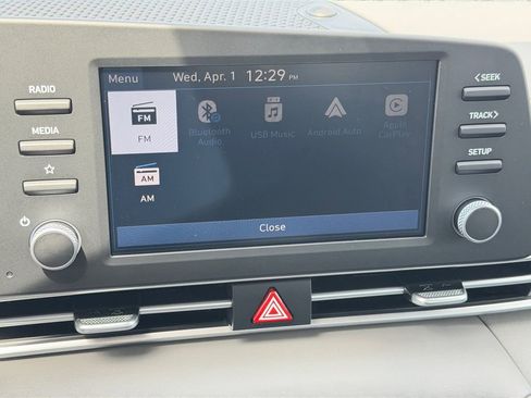 New 2026 Hyundai Elantra SE FWD image 24