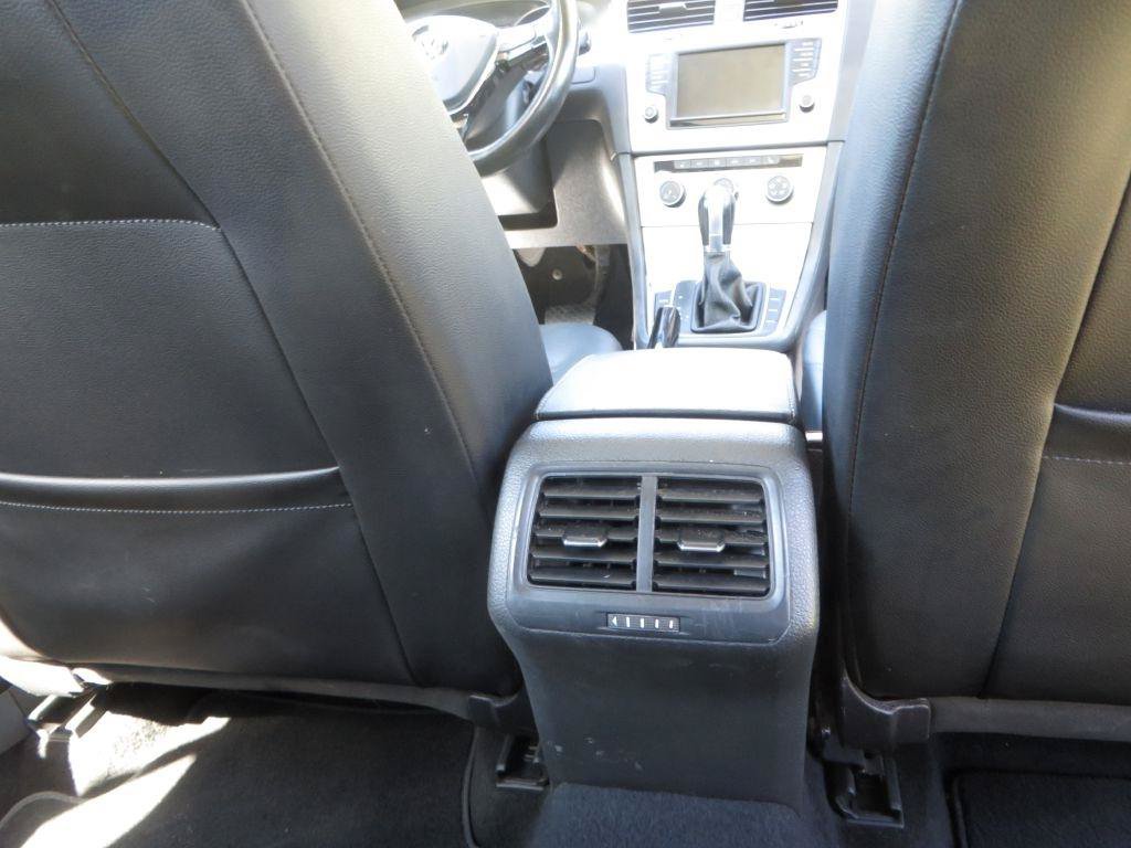 Used 2017 Volkswagen Golf S FWD image 23