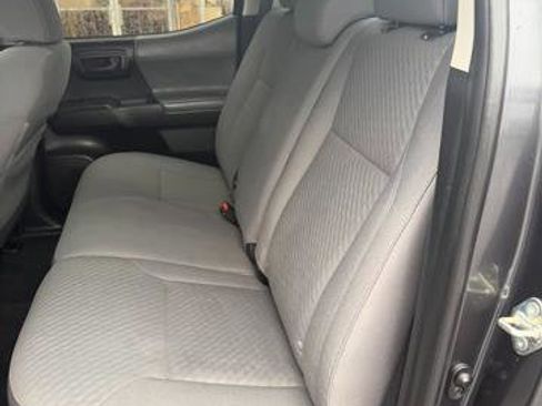 Used 2020 Toyota Tacoma SR5 image 6