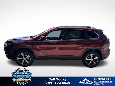 Used 2019 Jeep Cherokee Limited AWD/4WD image 5