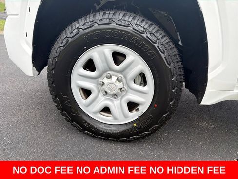 Used 2024 Toyota Tundra SR w/ SR Tow Package AWD/4WD image 25